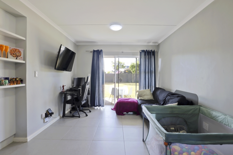 2 Bedroom Property for Sale in Burgundy Estate Western Cape